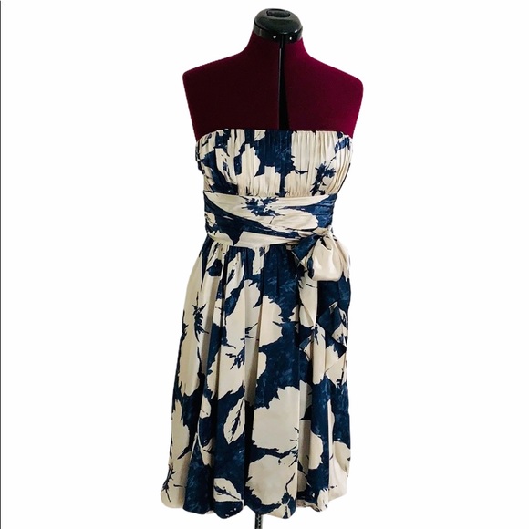 BCBGMaxAzria Size 6 Blue Floral Strapless Dress - Picture 3 of 6